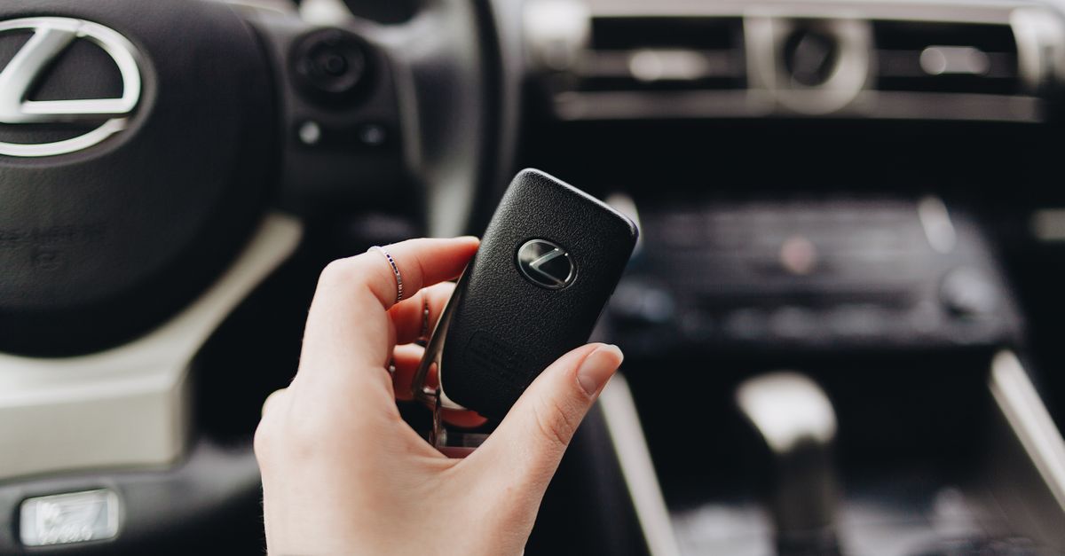 Toyota car key fob — Woodhaven Locksmiths