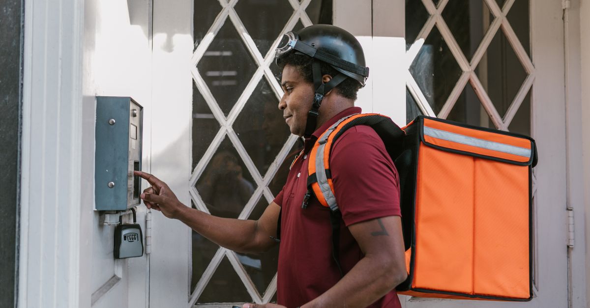 How Fast Can a Locksmith Actually Reach You in Queens? — Woodhaven Locksmiths