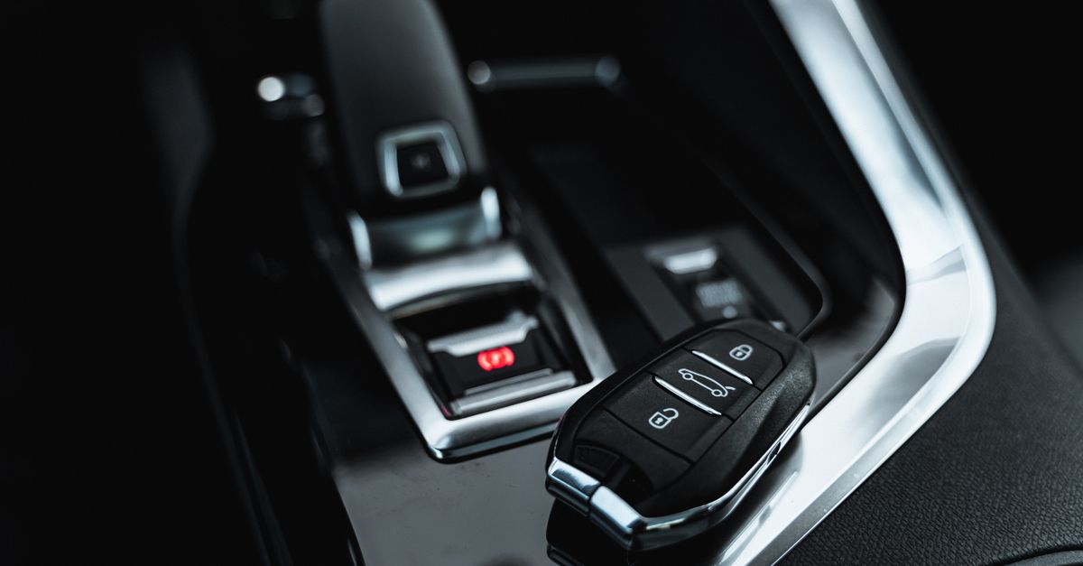 Our Car Lockout Service: What Actually Happens When We Arrive — Woodhaven Locksmiths